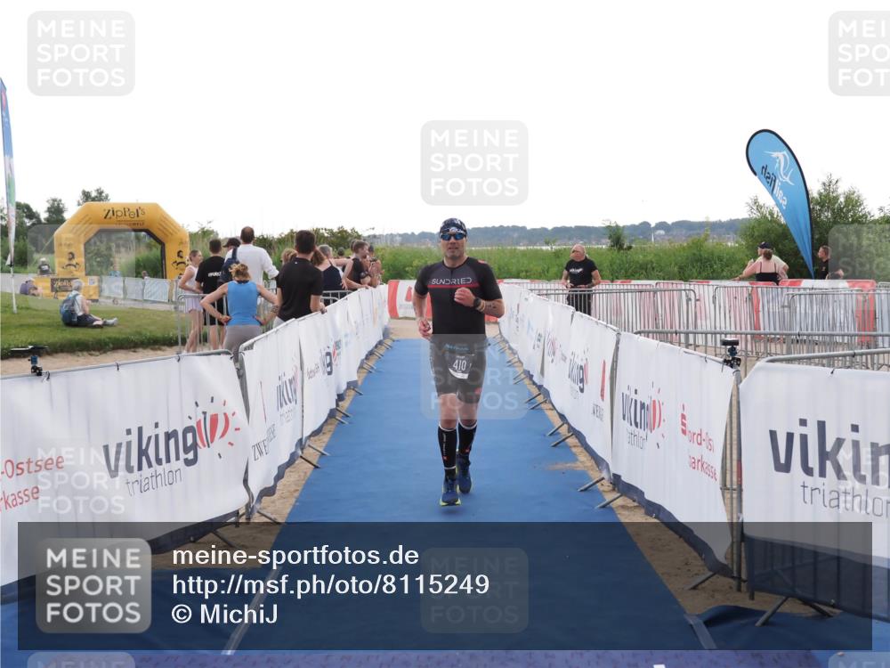22.06.2025 - Viking Triathlon MichiJ http://msf.ph/oto/8115249 22.06.2025 16:26:34 Ziel 410 meine-sportfotos.de