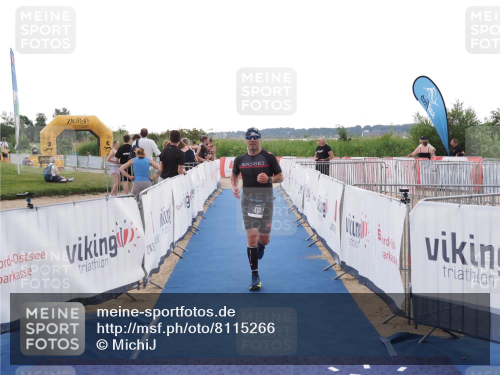 22.06.2025 - Viking Triathlon MichiJ http://msf.ph/oto/8115266 22.06.2025 16:26:34 Ziel 410 meine-sportfotos.de