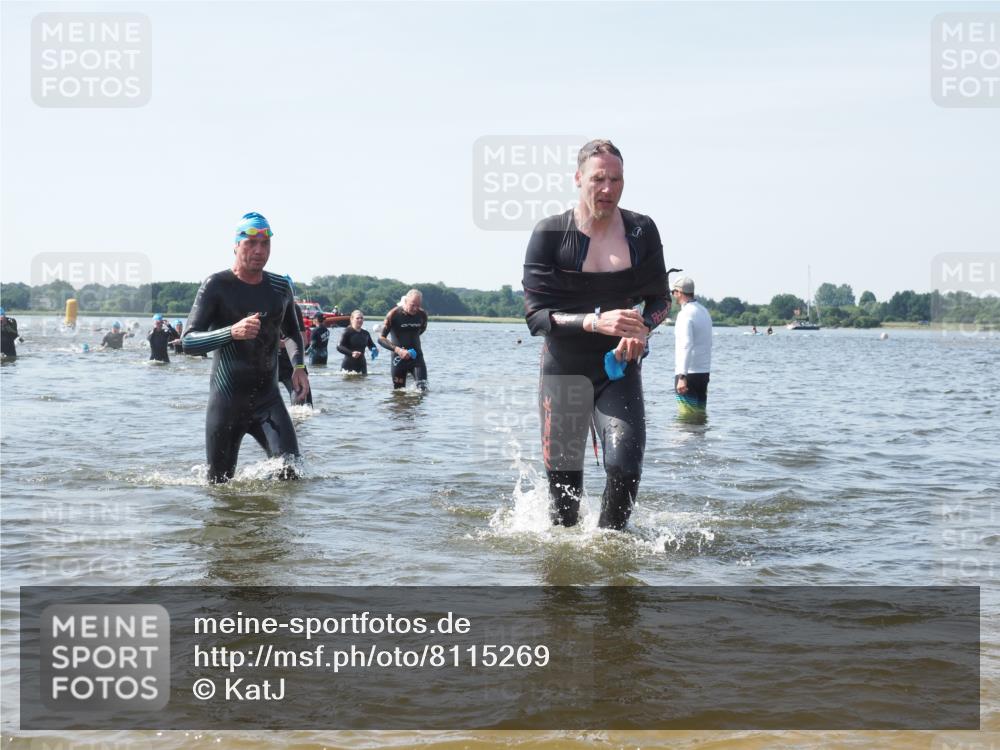 22.06.2025 - Viking Triathlon KatJ http://msf.ph/oto/8115269 22.06.2025 10:42:39 Schwimmen 55, 171, 240, 318, 369, 427, 441, 624 meine-sportfotos.de