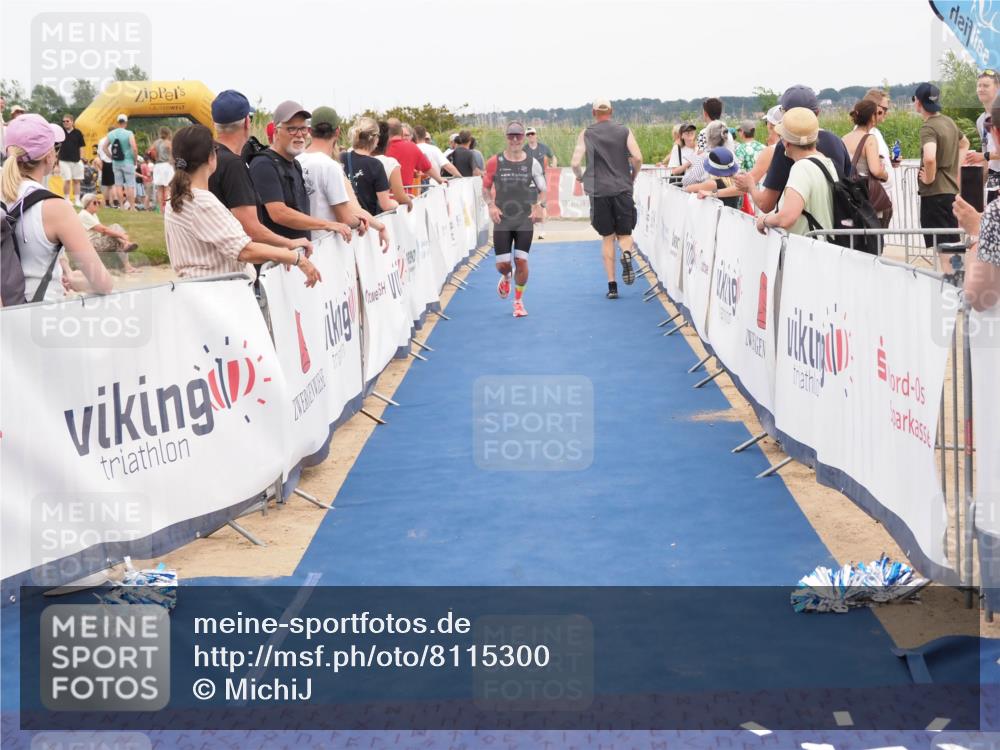 22.06.2025 - Viking Triathlon MichiJ http://msf.ph/oto/8115300 22.06.2025 15:05:43 Ziel 491, 492 meine-sportfotos.de