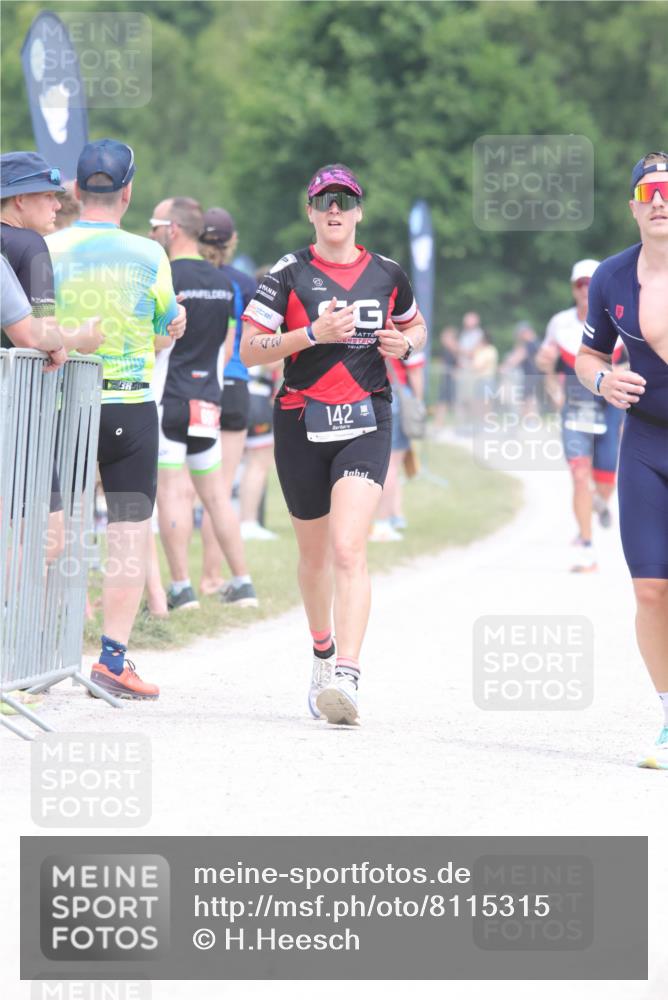 22.06.2025 - Viking Triathlon H.Heesch http://msf.ph/oto/8115315 22.06.2025 14:53:17 Laufen 142, 180, 486 meine-sportfotos.de