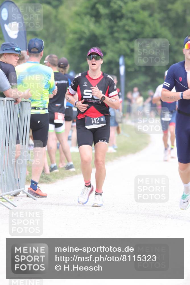 22.06.2025 - Viking Triathlon H.Heesch http://msf.ph/oto/8115323 22.06.2025 14:53:18 Laufen 142, 180, 486 meine-sportfotos.de