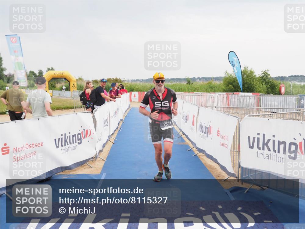 22.06.2025 - Viking Triathlon MichiJ http://msf.ph/oto/8115327 22.06.2025 16:46:40 Ziel 292 meine-sportfotos.de