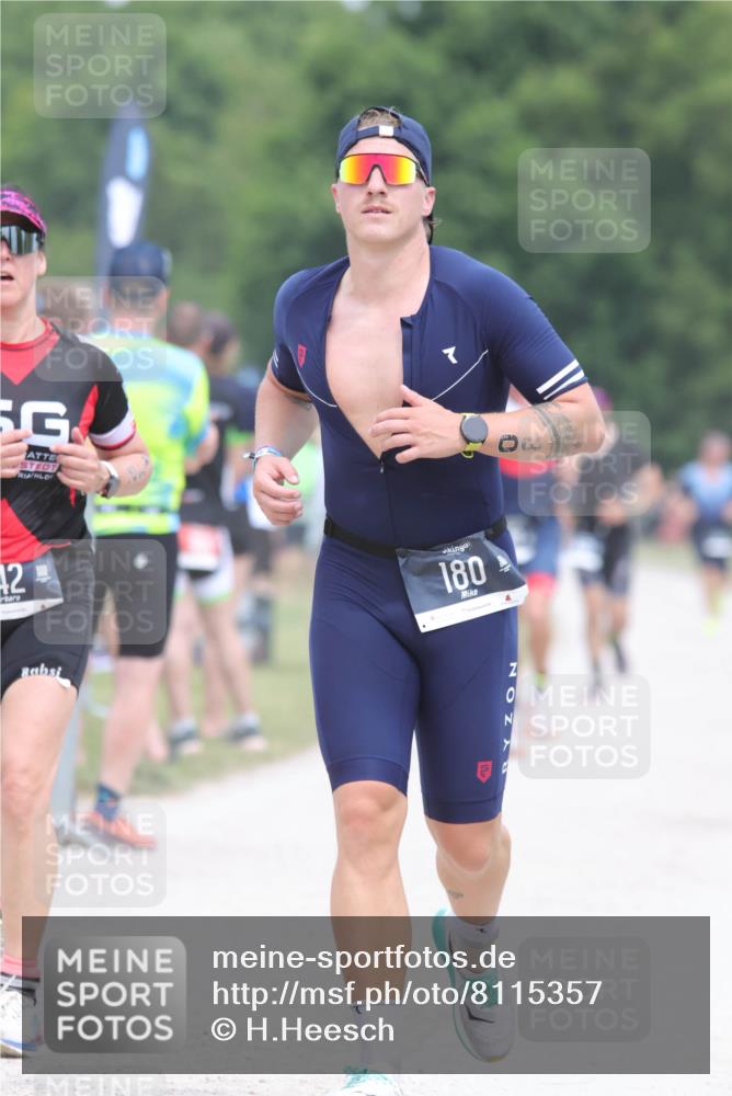 22.06.2025 - Viking Triathlon H.Heesch http://msf.ph/oto/8115357 22.06.2025 14:53:20 Laufen 142, 180 meine-sportfotos.de