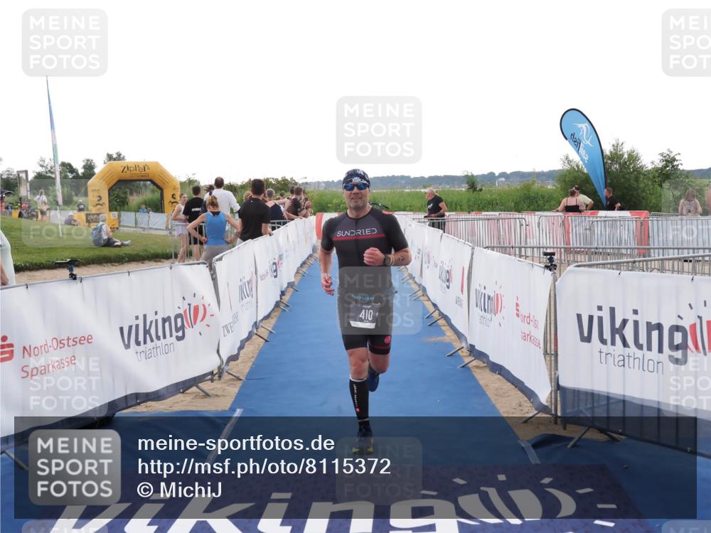 22.06.2025 - Viking Triathlon MichiJ http://msf.ph/oto/8115372 22.06.2025 16:26:35 Ziel 410 meine-sportfotos.de