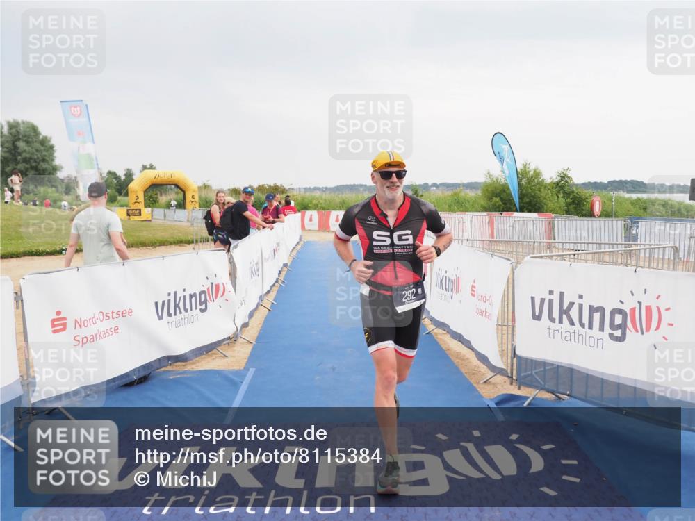 22.06.2025 - Viking Triathlon MichiJ http://msf.ph/oto/8115384 22.06.2025 16:46:40 Ziel 292 meine-sportfotos.de