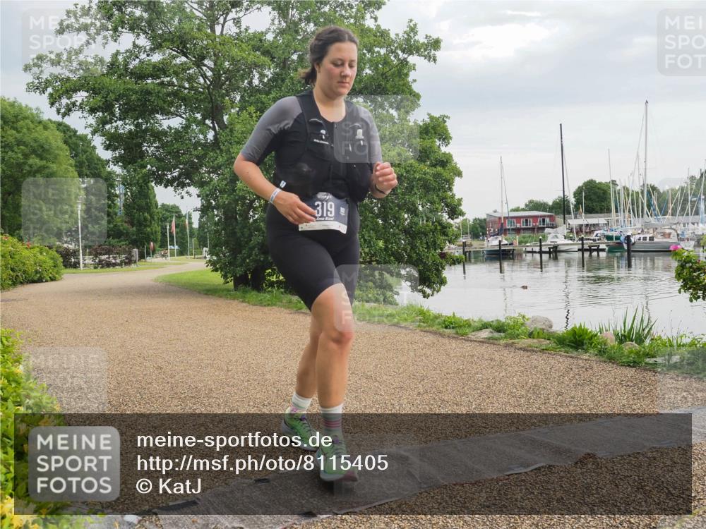 22.06.2025 - Viking Triathlon KatJ http://msf.ph/oto/8115405 22.06.2025 16:48:39 Laufen 319 meine-sportfotos.de