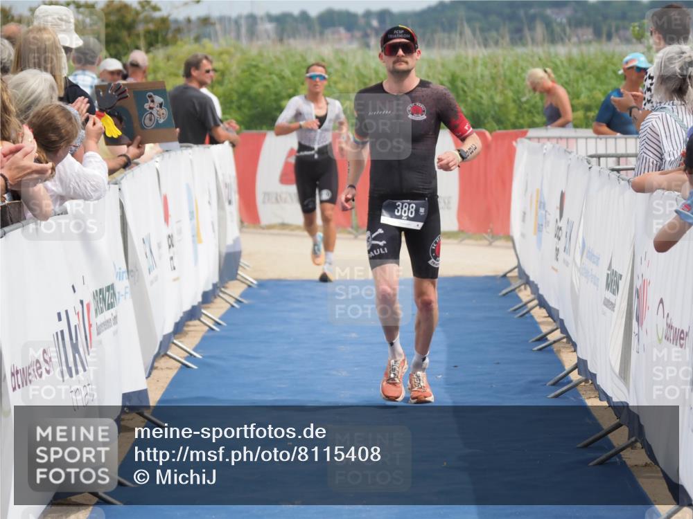 22.06.2025 - Viking Triathlon MichiJ http://msf.ph/oto/8115408 22.06.2025 14:55:33 Ziel 30, 388 meine-sportfotos.de
