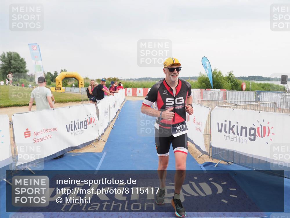 22.06.2025 - Viking Triathlon MichiJ http://msf.ph/oto/8115417 22.06.2025 16:46:41 Ziel 292 meine-sportfotos.de