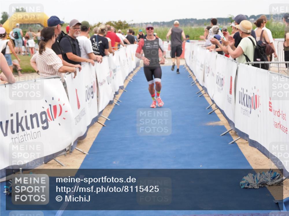 22.06.2025 - Viking Triathlon MichiJ http://msf.ph/oto/8115425 22.06.2025 15:05:44 Ziel 491, 492 meine-sportfotos.de