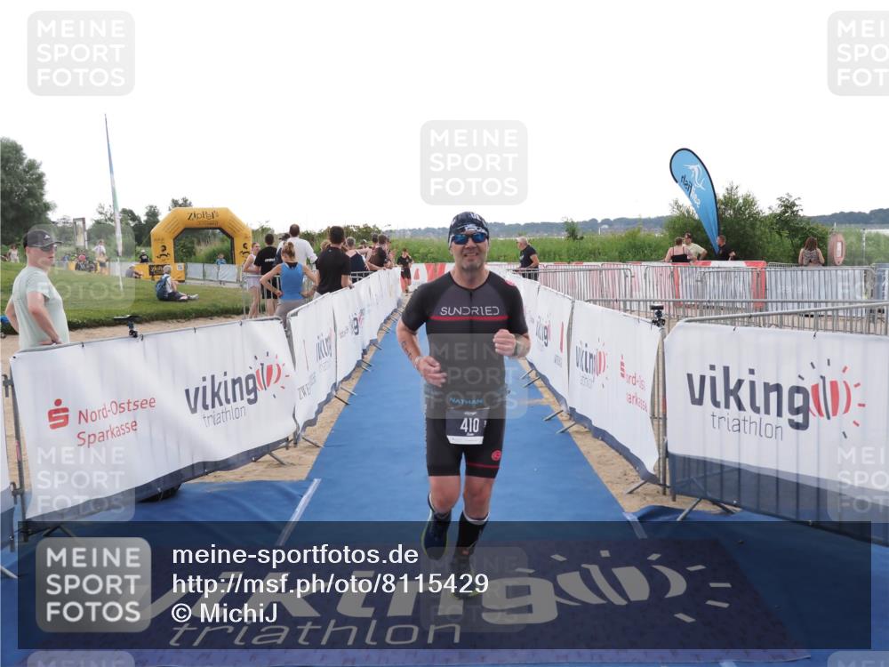 22.06.2025 - Viking Triathlon MichiJ http://msf.ph/oto/8115429 22.06.2025 16:26:36 Ziel 410 meine-sportfotos.de