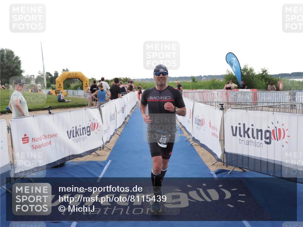 22.06.2025 - Viking Triathlon MichiJ http://msf.ph/oto/8115439 22.06.2025 16:26:36 Ziel 410 meine-sportfotos.de