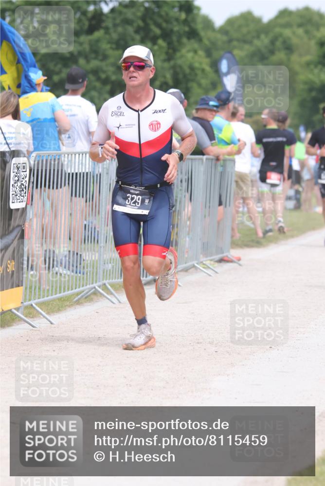 22.06.2025 - Viking Triathlon H.Heesch http://msf.ph/oto/8115459 22.06.2025 14:53:27 Laufen 142, 180, 329, 478 meine-sportfotos.de