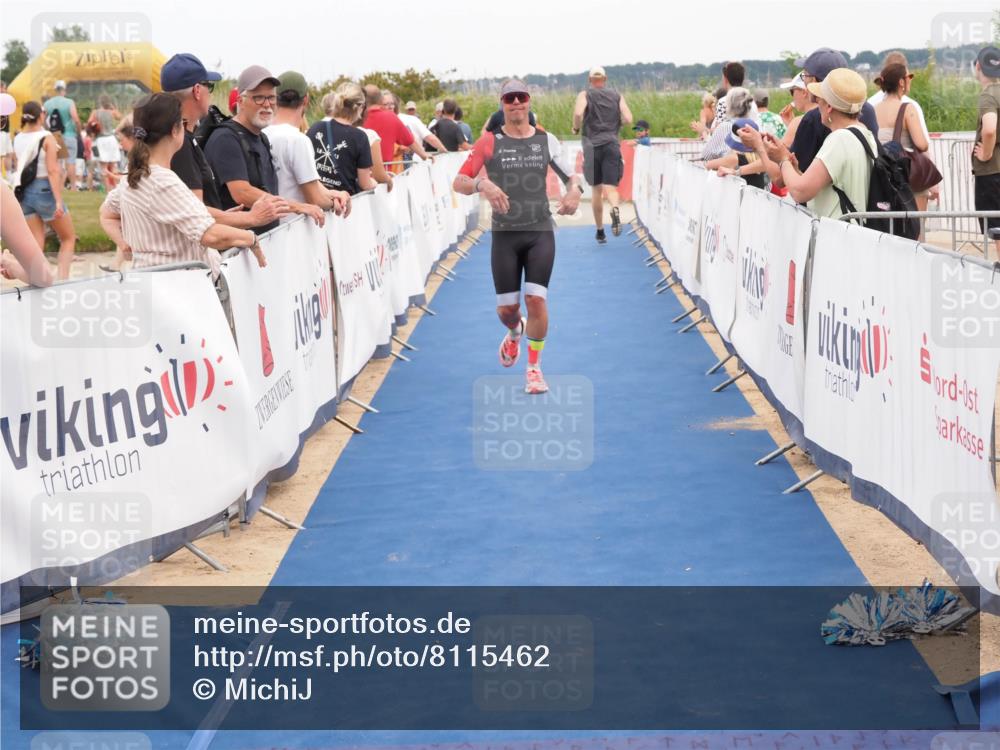 22.06.2025 - Viking Triathlon MichiJ http://msf.ph/oto/8115462 22.06.2025 15:05:44 Ziel 491, 492 meine-sportfotos.de
