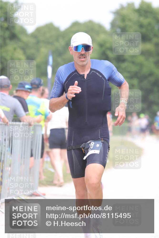 22.06.2025 - Viking Triathlon H.Heesch http://msf.ph/oto/8115495 22.06.2025 14:53:29 Laufen 142, 329, 478, 542 meine-sportfotos.de