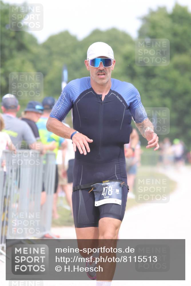 22.06.2025 - Viking Triathlon H.Heesch http://msf.ph/oto/8115513 22.06.2025 14:53:29 Laufen 142, 329, 478, 542 meine-sportfotos.de