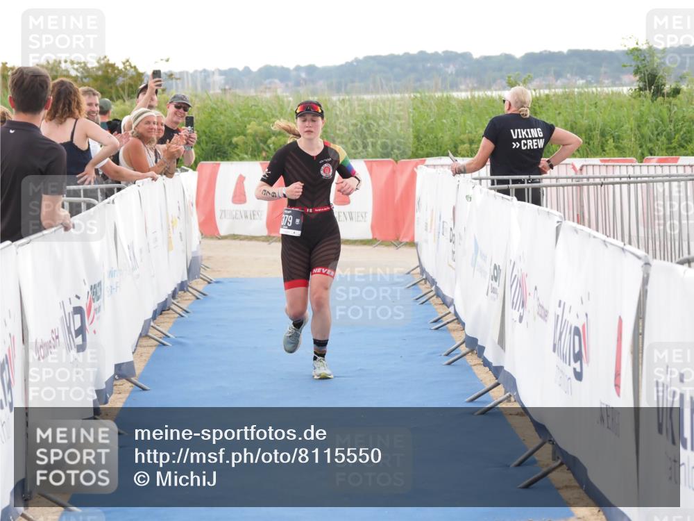 22.06.2025 - Viking Triathlon MichiJ http://msf.ph/oto/8115550 22.06.2025 16:26:42 Ziel 379 meine-sportfotos.de