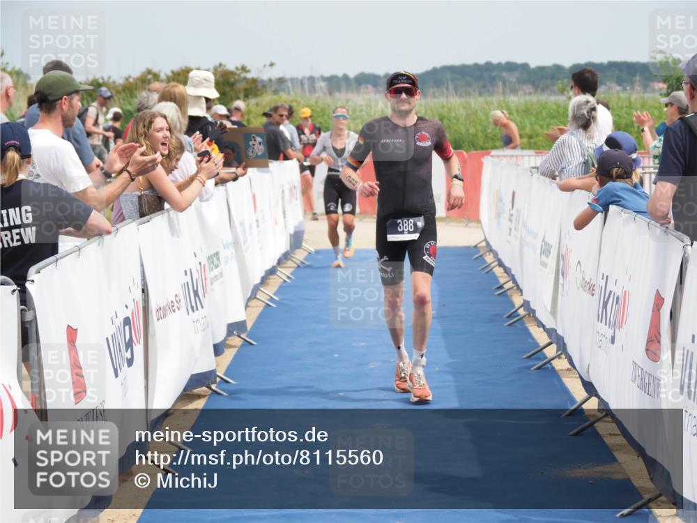 22.06.2025 - Viking Triathlon MichiJ http://msf.ph/oto/8115560 22.06.2025 14:55:34 Ziel 30, 388 meine-sportfotos.de