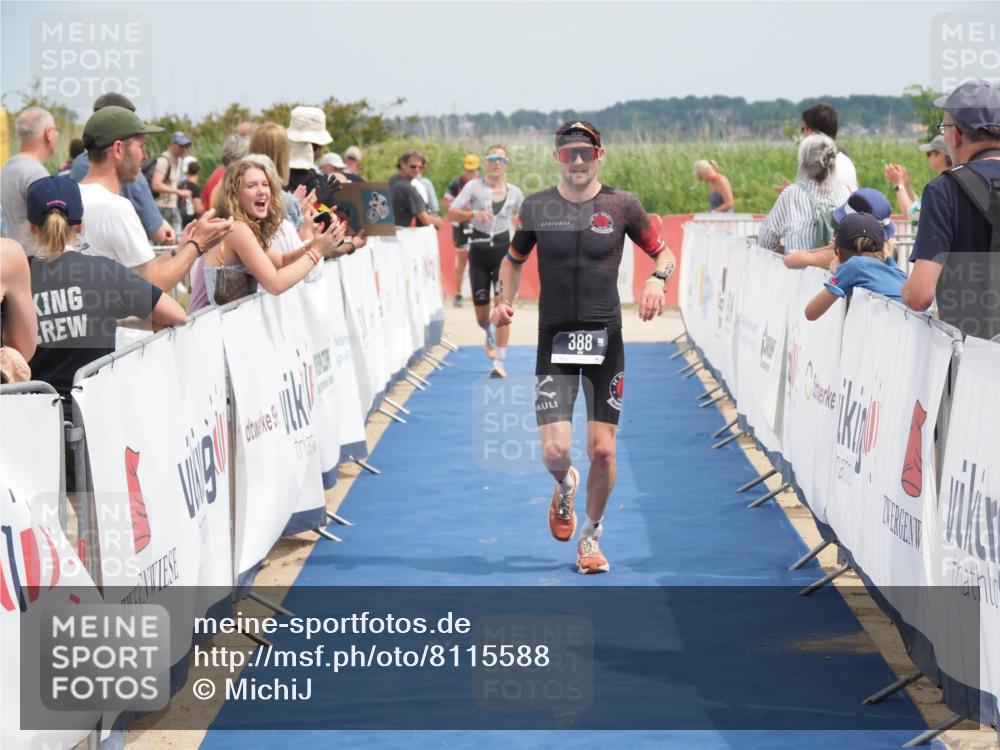 22.06.2025 - Viking Triathlon MichiJ http://msf.ph/oto/8115588 22.06.2025 14:55:35 Ziel 30, 388 meine-sportfotos.de