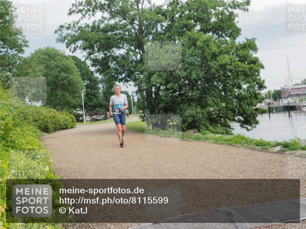 22.06.2025 - Viking Triathlon KatJ http://msf.ph/oto/8115599 22.06.2025 16:55:24 Laufen 498 meine-sportfotos.de