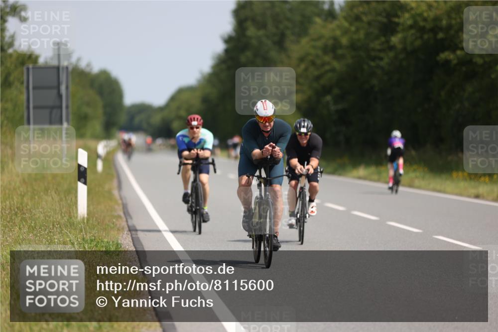 22.06.2025 - Viking Triathlon Yannick Fuchs http://msf.ph/oto/8115600 22.06.2025 11:40:14 Radfahren 36, 135, 200, 399, 439, 447, 496, 531 meine-sportfotos.de