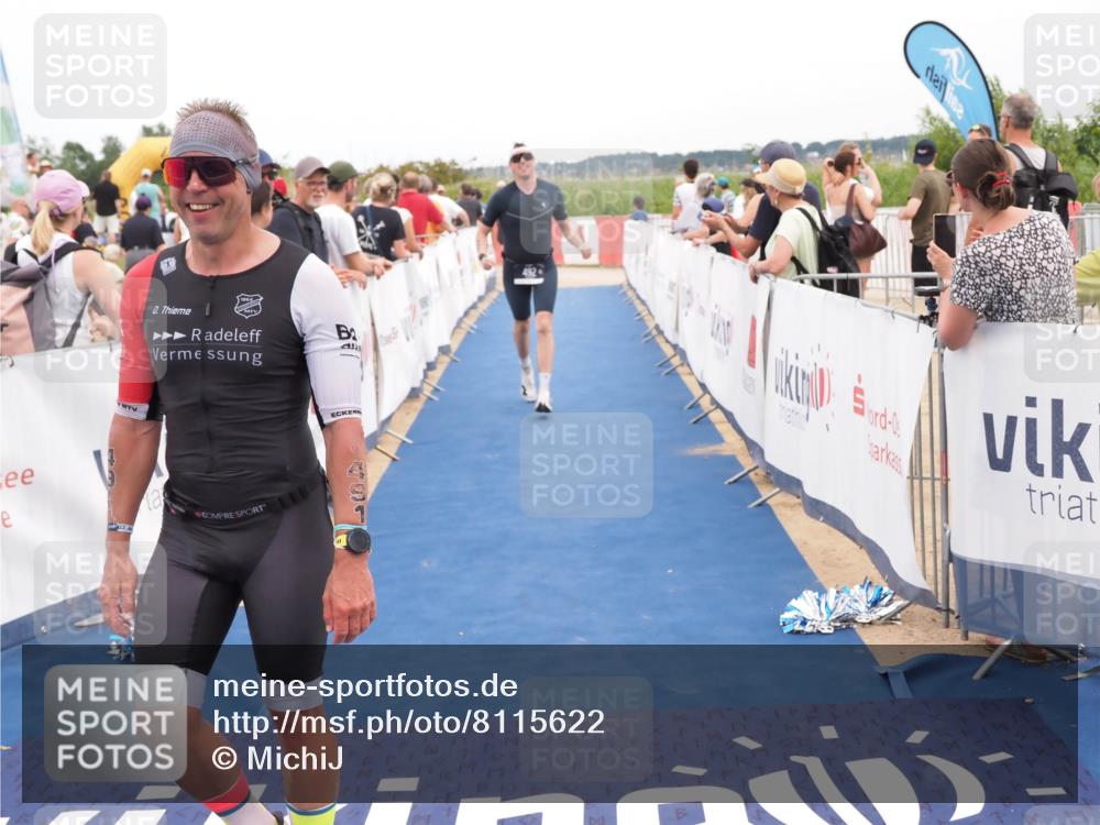 22.06.2025 - Viking Triathlon MichiJ http://msf.ph/oto/8115622 22.06.2025 15:05:48 Ziel 491, 492 meine-sportfotos.de