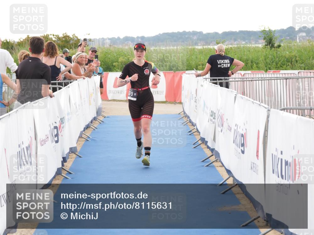 22.06.2025 - Viking Triathlon MichiJ http://msf.ph/oto/8115631 22.06.2025 16:26:43 Ziel 379 meine-sportfotos.de