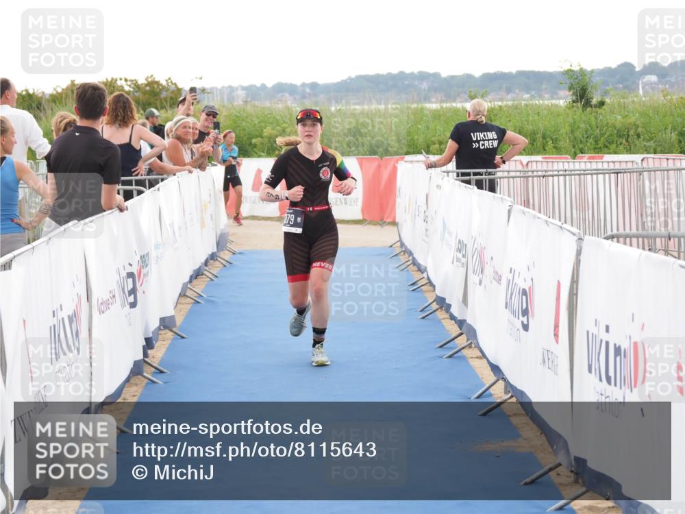 22.06.2025 - Viking Triathlon MichiJ http://msf.ph/oto/8115643 22.06.2025 16:26:43 Ziel 379 meine-sportfotos.de