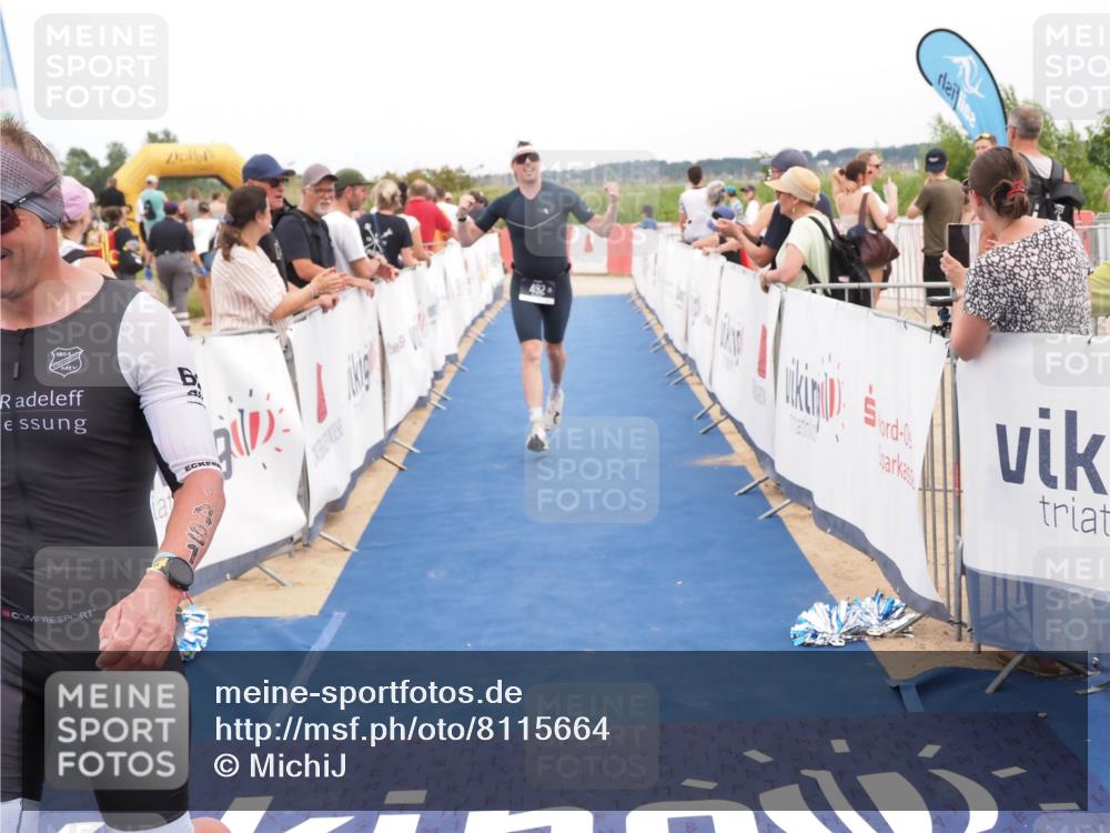 22.06.2025 - Viking Triathlon MichiJ http://msf.ph/oto/8115664 22.06.2025 15:05:48 Ziel 491, 492 meine-sportfotos.de