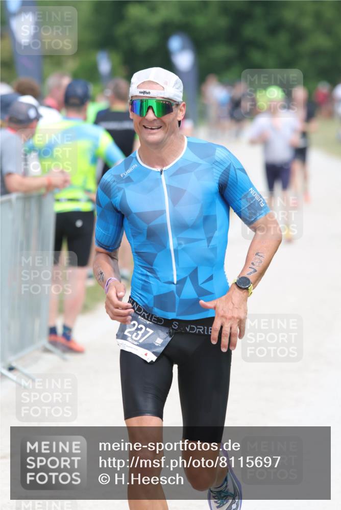 22.06.2025 - Viking Triathlon H.Heesch http://msf.ph/oto/8115697 22.06.2025 14:54:00 Laufen 237 meine-sportfotos.de