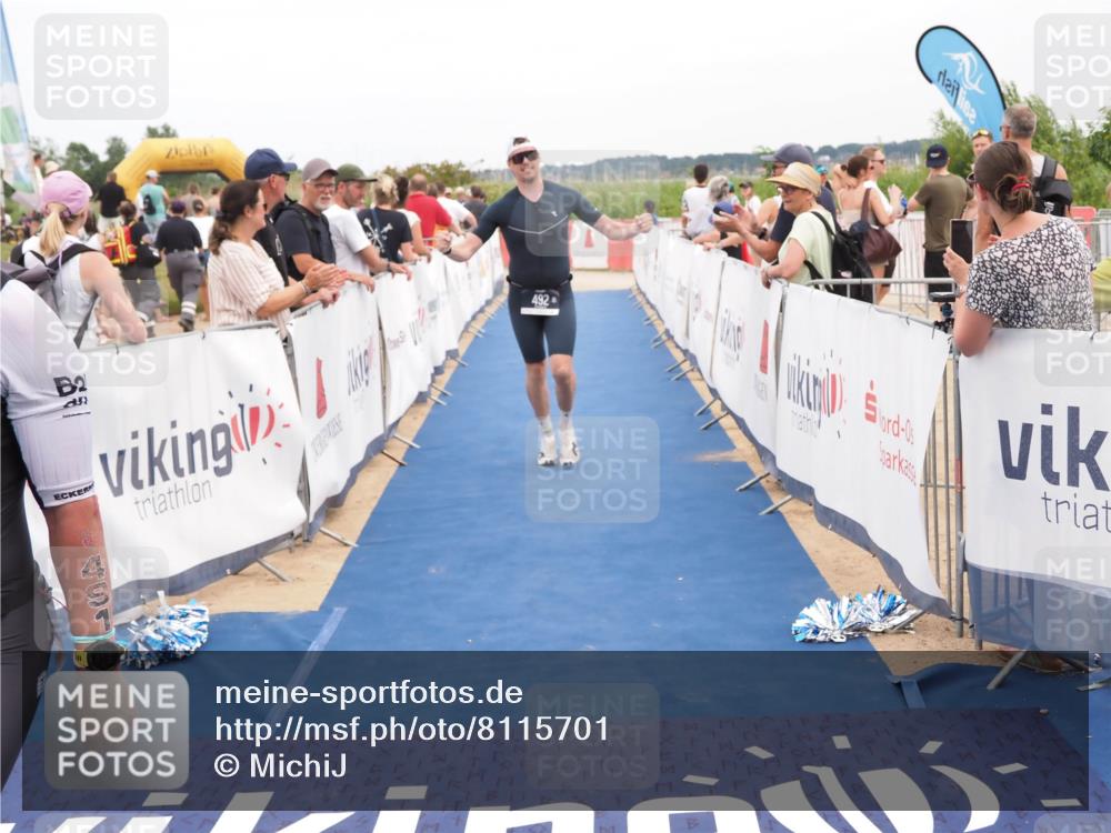 22.06.2025 - Viking Triathlon MichiJ http://msf.ph/oto/8115701 22.06.2025 15:05:48 Ziel 491, 492 meine-sportfotos.de