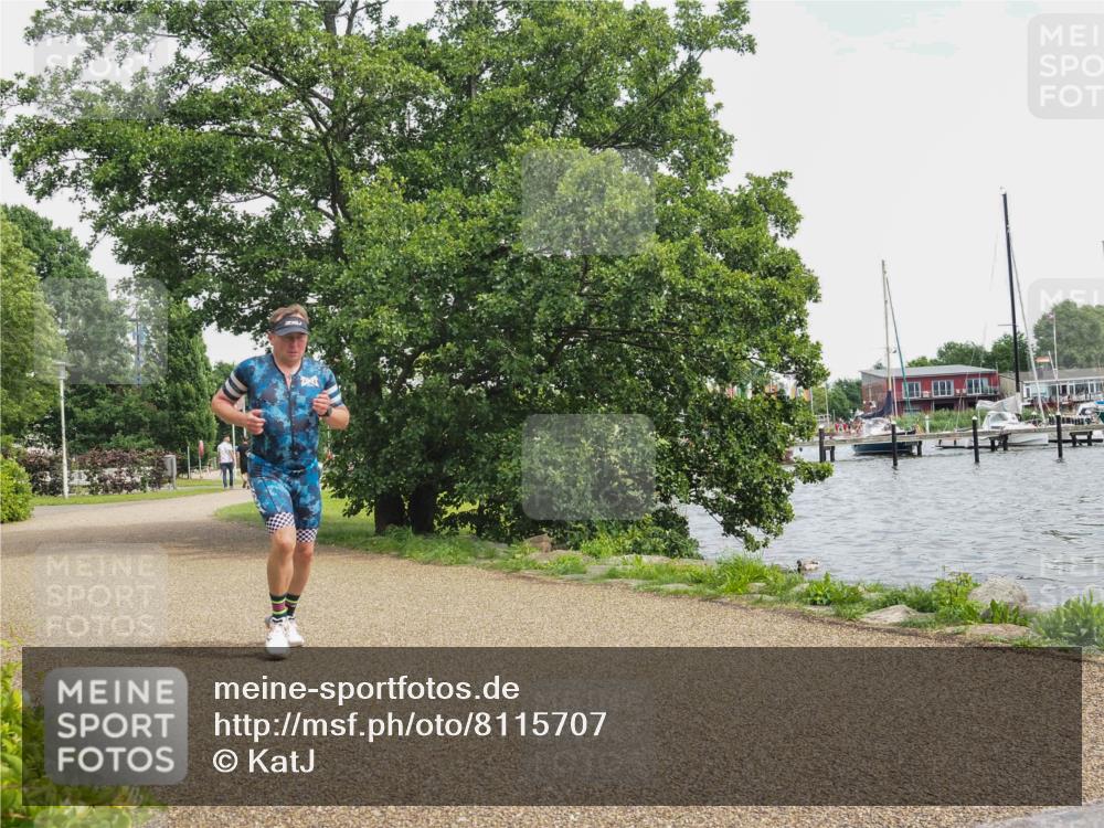 22.06.2025 - Viking Triathlon KatJ http://msf.ph/oto/8115707 22.06.2025 15:09:18 Laufen 466 meine-sportfotos.de