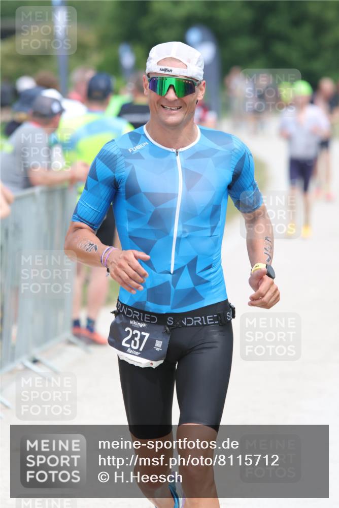 22.06.2025 - Viking Triathlon H.Heesch http://msf.ph/oto/8115712 22.06.2025 14:54:00 Laufen 237 meine-sportfotos.de
