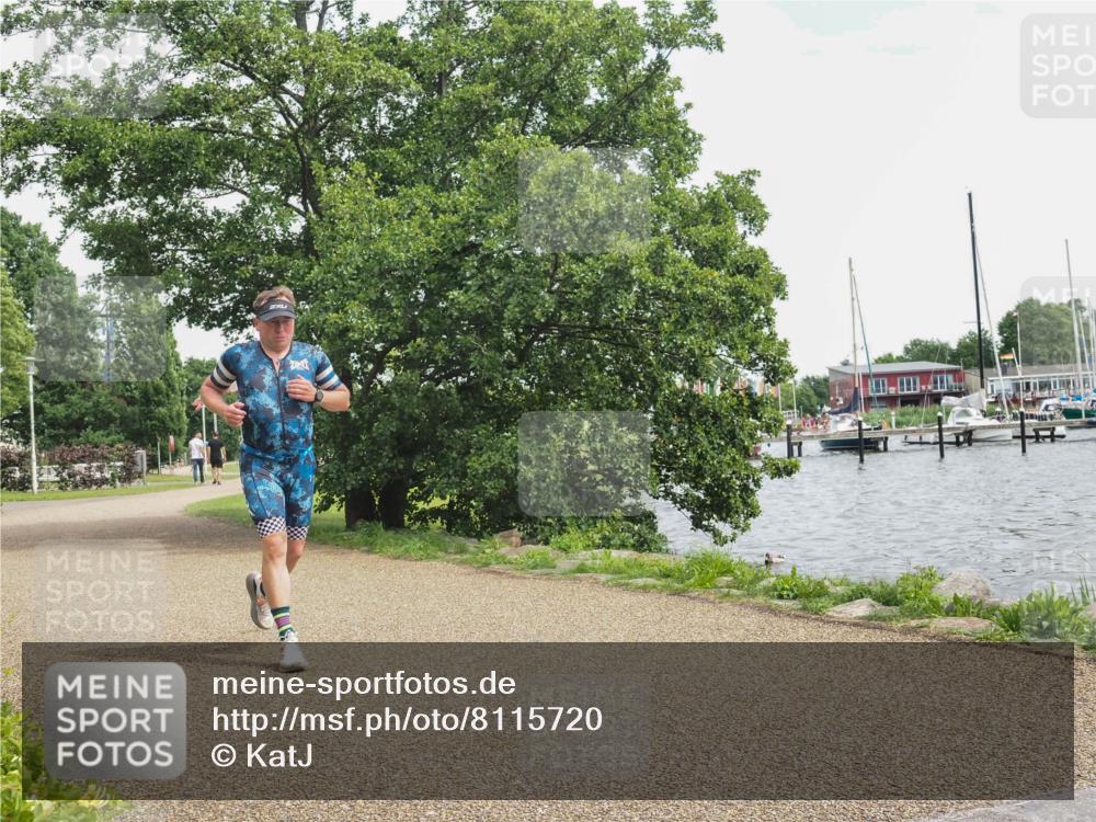 22.06.2025 - Viking Triathlon KatJ http://msf.ph/oto/8115720 22.06.2025 15:09:18 Laufen 466 meine-sportfotos.de
