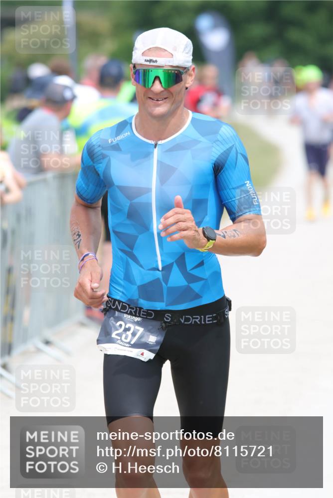 22.06.2025 - Viking Triathlon H.Heesch http://msf.ph/oto/8115721 22.06.2025 14:54:00 Laufen 237 meine-sportfotos.de