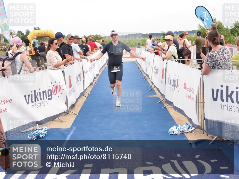22.06.2025 - Viking Triathlon MichiJ http://msf.ph/oto/8115740 22.06.2025 15:05:49 Ziel 491, 492 meine-sportfotos.de