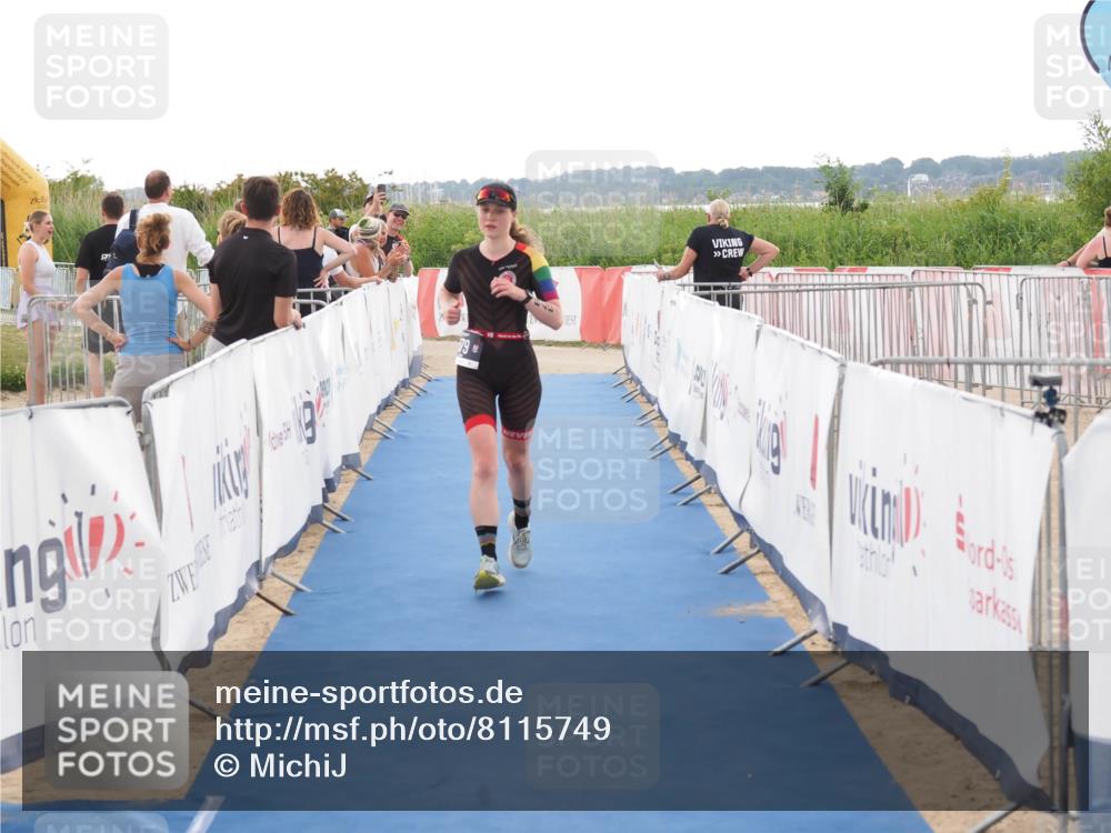 22.06.2025 - Viking Triathlon MichiJ http://msf.ph/oto/8115749 22.06.2025 16:26:44 Ziel 379 meine-sportfotos.de