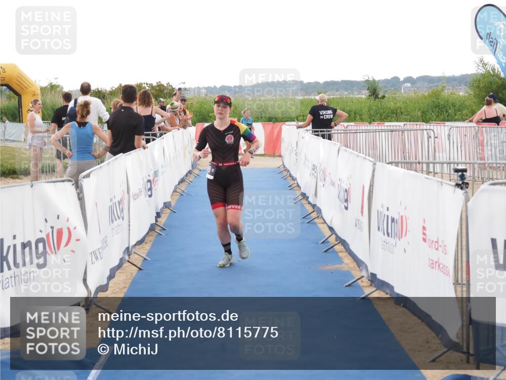 22.06.2025 - Viking Triathlon MichiJ http://msf.ph/oto/8115775 22.06.2025 16:26:44 Ziel 379 meine-sportfotos.de