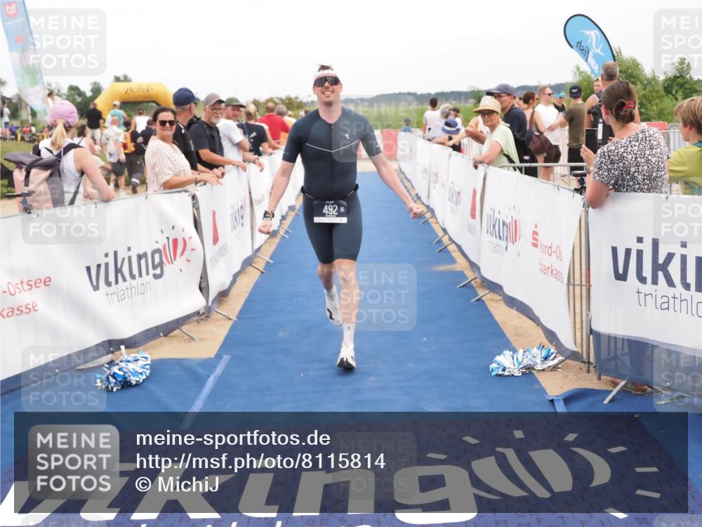 22.06.2025 - Viking Triathlon MichiJ http://msf.ph/oto/8115814 22.06.2025 15:05:49 Ziel 491, 492 meine-sportfotos.de