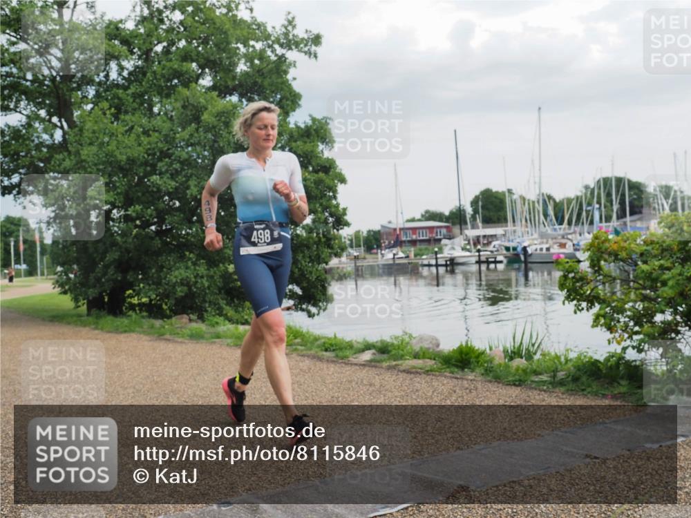 22.06.2025 - Viking Triathlon KatJ http://msf.ph/oto/8115846 22.06.2025 16:55:26 Laufen 498 meine-sportfotos.de