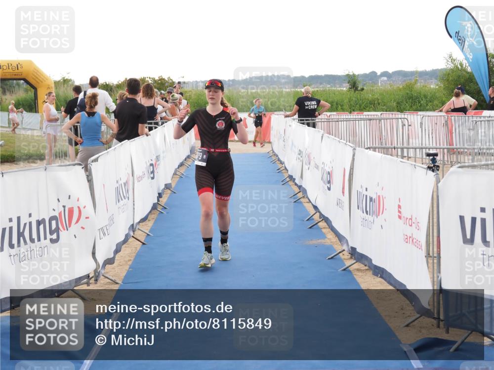 22.06.2025 - Viking Triathlon MichiJ http://msf.ph/oto/8115849 22.06.2025 16:26:44 Ziel 379 meine-sportfotos.de