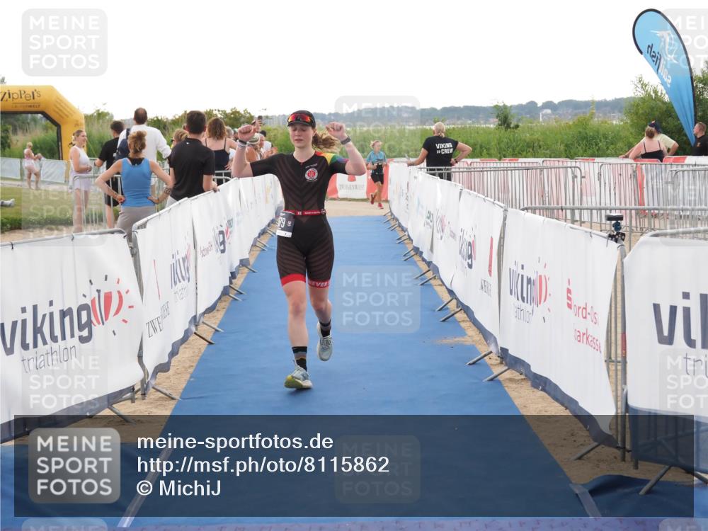 22.06.2025 - Viking Triathlon MichiJ http://msf.ph/oto/8115862 22.06.2025 16:26:45 Ziel 379 meine-sportfotos.de