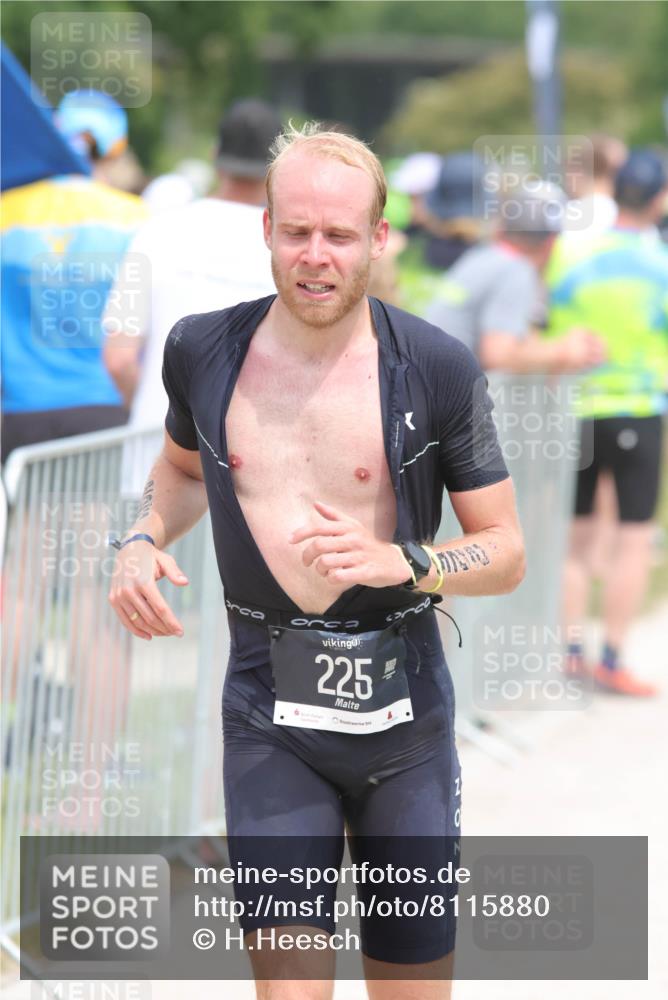 22.06.2025 - Viking Triathlon H.Heesch http://msf.ph/oto/8115880 22.06.2025 14:54:17 Laufen 225, 270, 448 meine-sportfotos.de