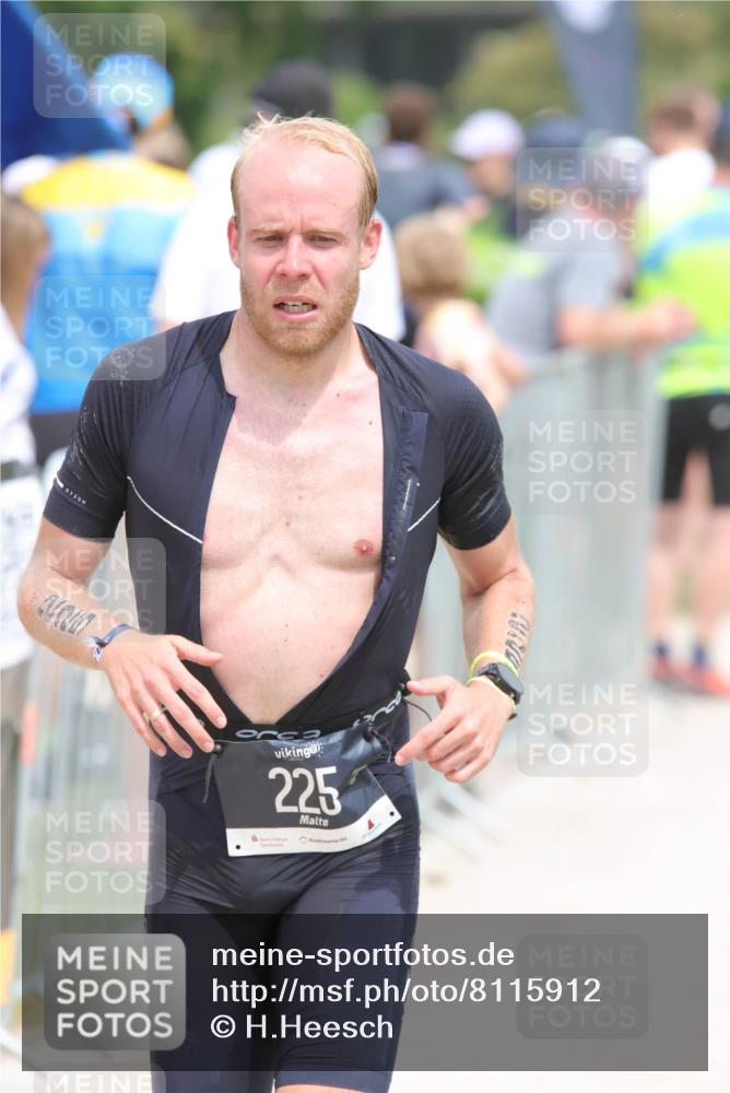 22.06.2025 - Viking Triathlon H.Heesch http://msf.ph/oto/8115912 22.06.2025 14:54:17 Laufen 225, 270, 448 meine-sportfotos.de