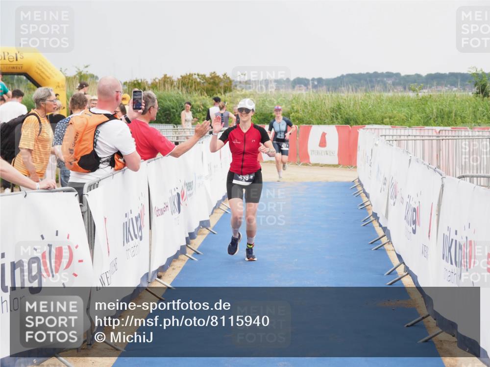 22.06.2025 - Viking Triathlon MichiJ http://msf.ph/oto/8115940 22.06.2025 16:49:54 Ziel 477, 499 meine-sportfotos.de