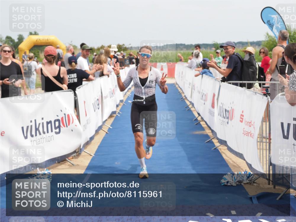 22.06.2025 - Viking Triathlon MichiJ http://msf.ph/oto/8115961 22.06.2025 14:55:39 Ziel 30, 388 meine-sportfotos.de