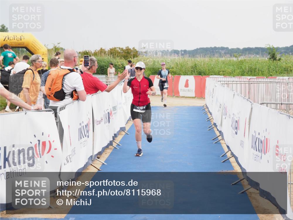 22.06.2025 - Viking Triathlon MichiJ http://msf.ph/oto/8115968 22.06.2025 16:49:54 Ziel 477, 499 meine-sportfotos.de