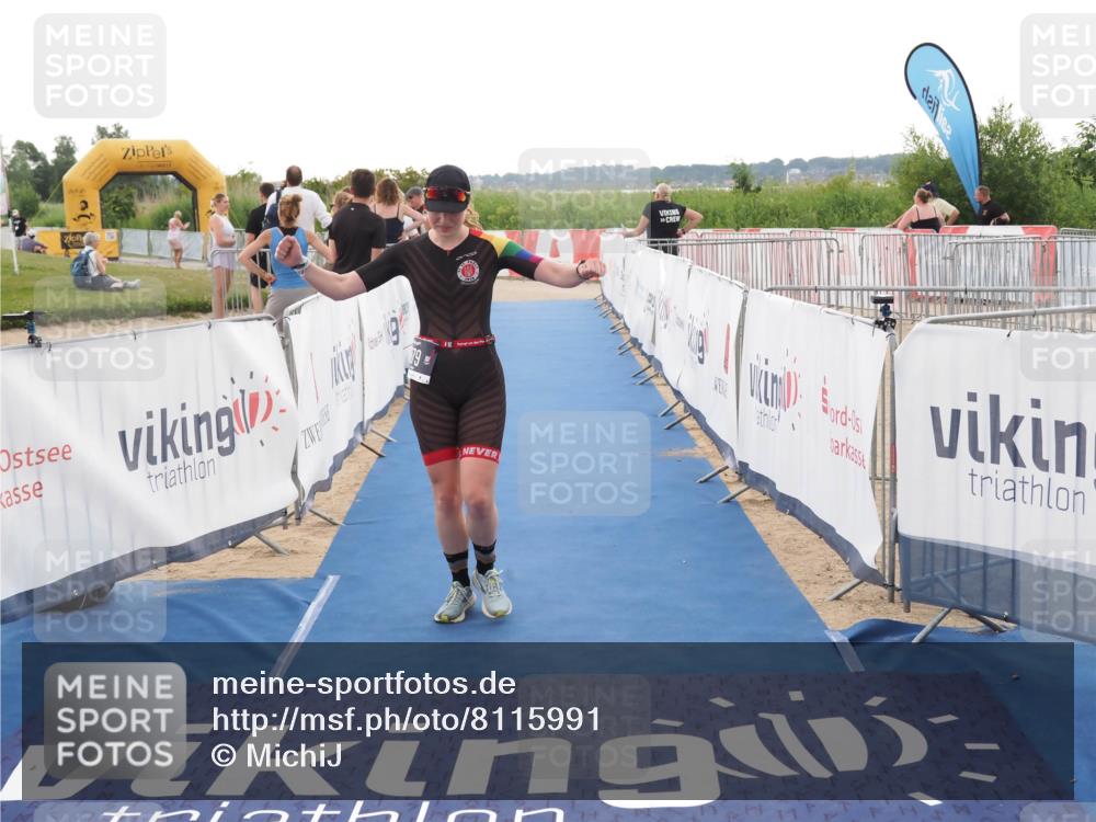 22.06.2025 - Viking Triathlon MichiJ http://msf.ph/oto/8115991 22.06.2025 16:26:46 Ziel 379 meine-sportfotos.de