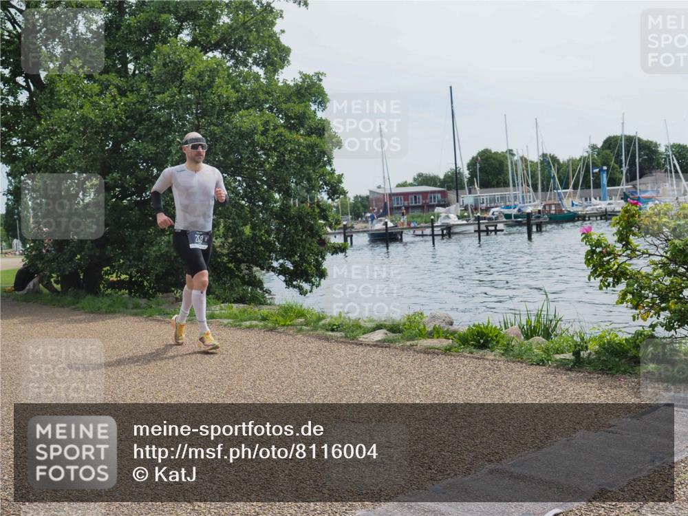 22.06.2025 - Viking Triathlon KatJ http://msf.ph/oto/8116004 22.06.2025 12:54:57 Laufen 258 meine-sportfotos.de