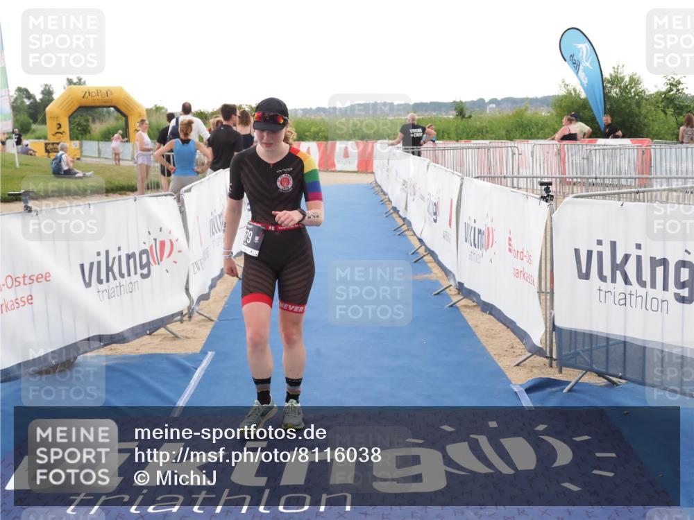 22.06.2025 - Viking Triathlon MichiJ http://msf.ph/oto/8116038 22.06.2025 16:26:46 Ziel 379 meine-sportfotos.de
